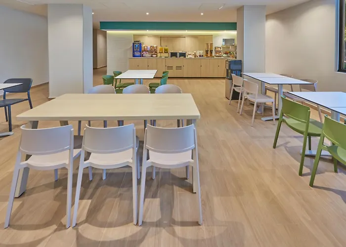 Hotel Express By Marriott 3*