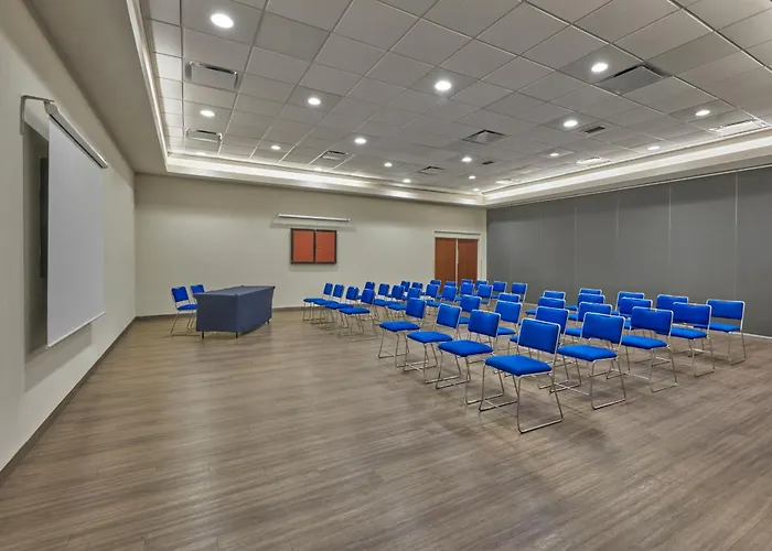 Hotel Express By Marriott 3*