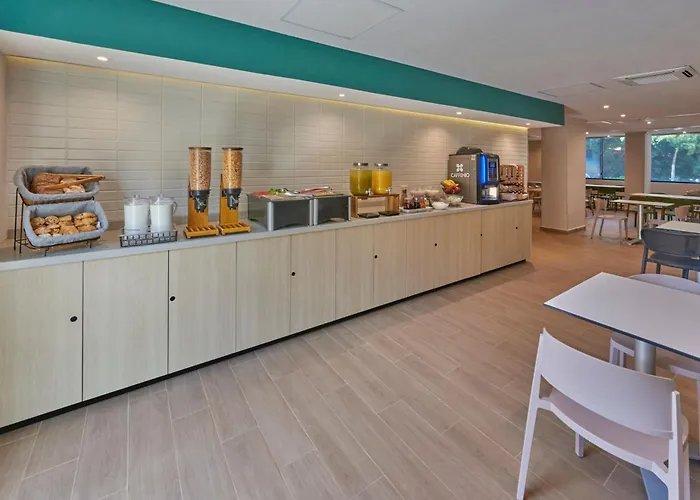 Hotel Express By Marriott 3*