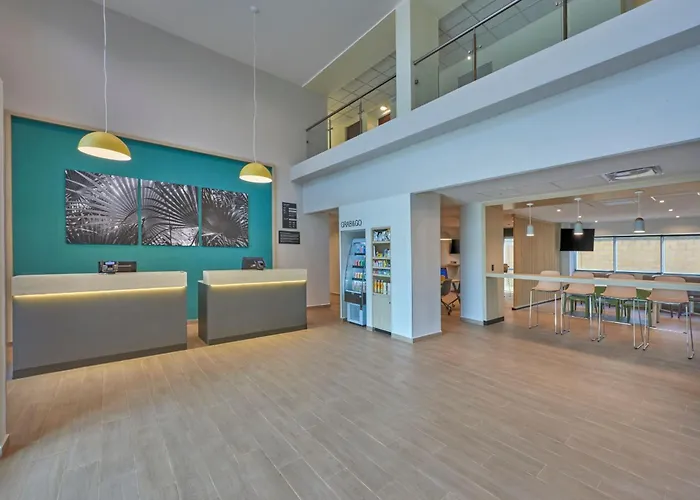 Hotel Express By Marriott Playa del Carmen