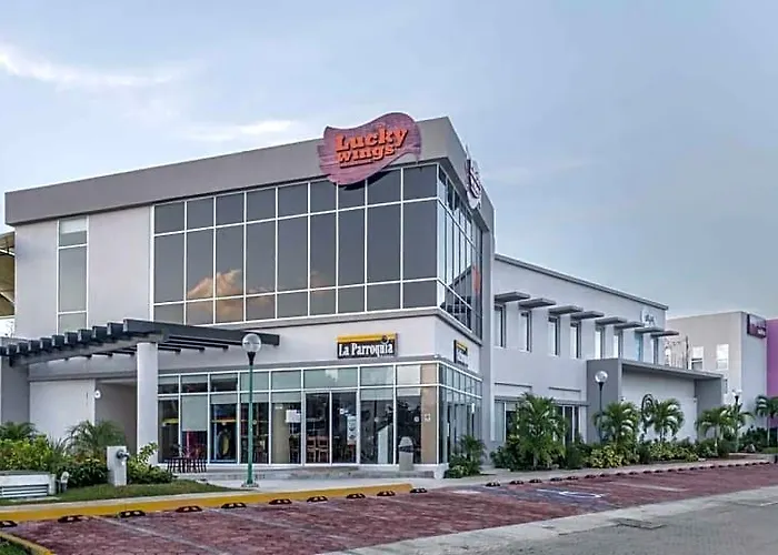 Hotel Express By Marriott Playa del Carmen