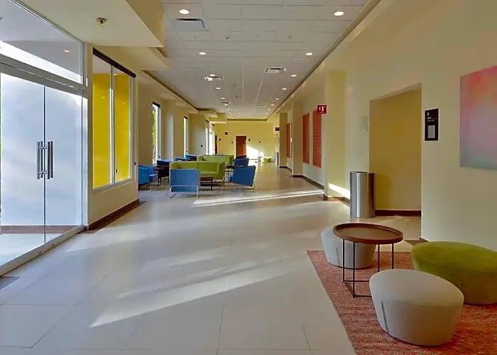 Hotel Express By Marriott 3*
